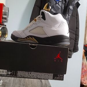 AJ 5